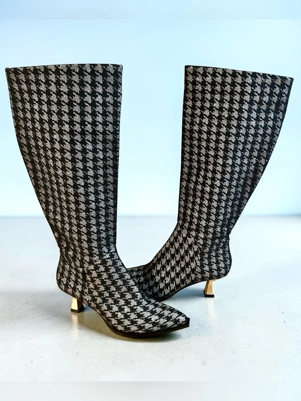 Betsey Johnson Womens Pamella Kitten Heel Knee High Boots Size 6M Black Silver